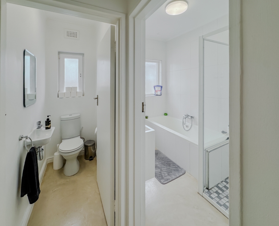 3 Bedroom Property for Sale in Claremont Western Cape